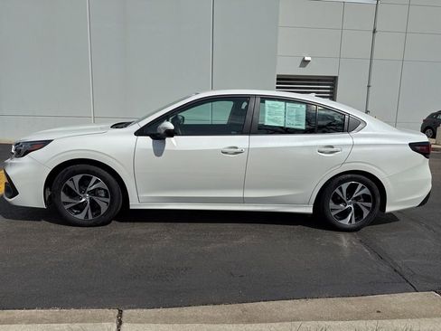 Used 2025 Subaru Legacy Premium image 5