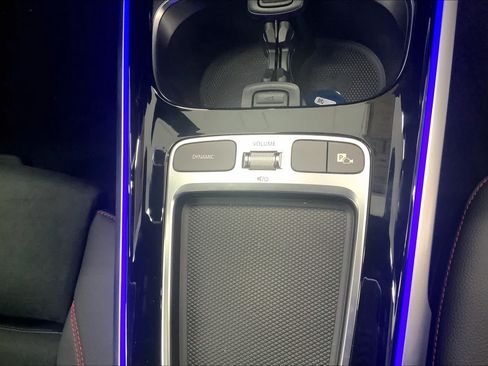 Certified 2025 Mercedes-Benz GLB 35 AMG 4MATIC image 15