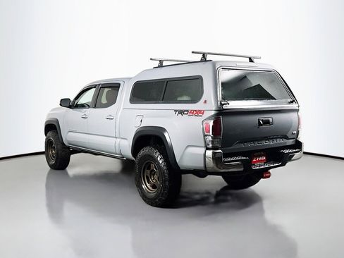 Used 2021 Toyota Tacoma TRD Off-Road image 3
