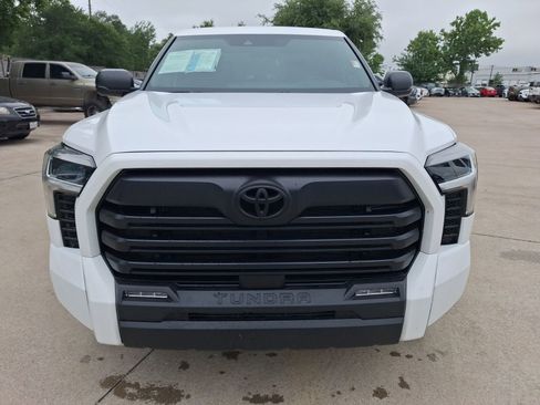 Used 2025 Toyota Tundra SR5 AWD/4WD image 9