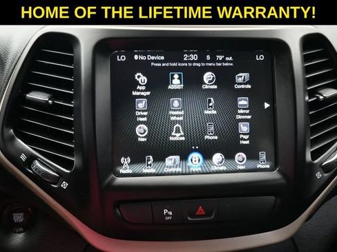 Used 2018 Jeep Cherokee Limited AWD/4WD image 31