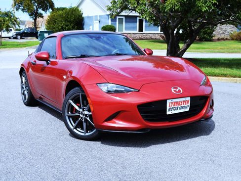 Used 2017 MAZDA MX-5 Miata RF Grand Touring image 17