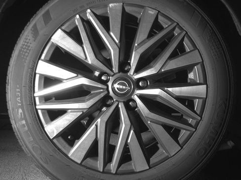 Used 2025 Nissan Altima 2.5 SV image 15