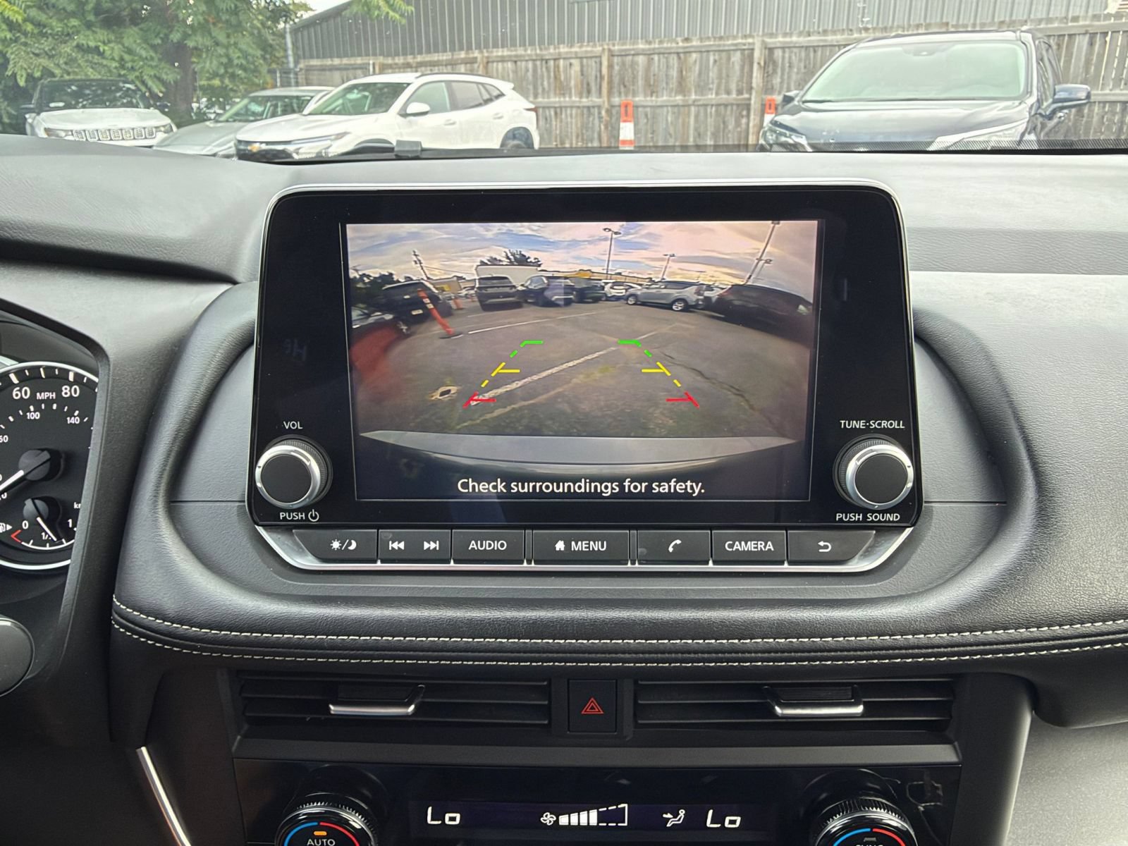 Used 2025 Nissan Rogue SV AWD/4WD image 25