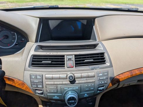 Used 2010 Honda Accord EX-L image 39