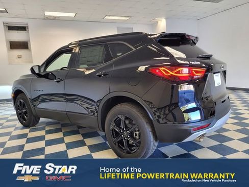 New 2026 Chevrolet Blazer LT w/ Midnight/Sport Edition FWD image 5