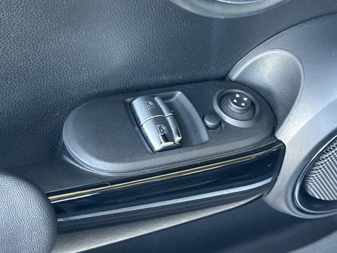 Used 2019 MINI Cooper S FWD image 13