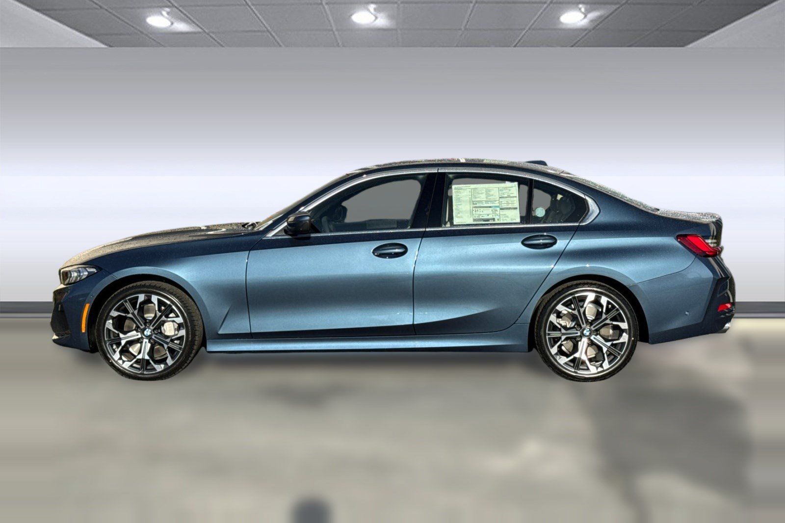 Used 2026 BMW 330i Sedan w/ Premium Package RWD image 2