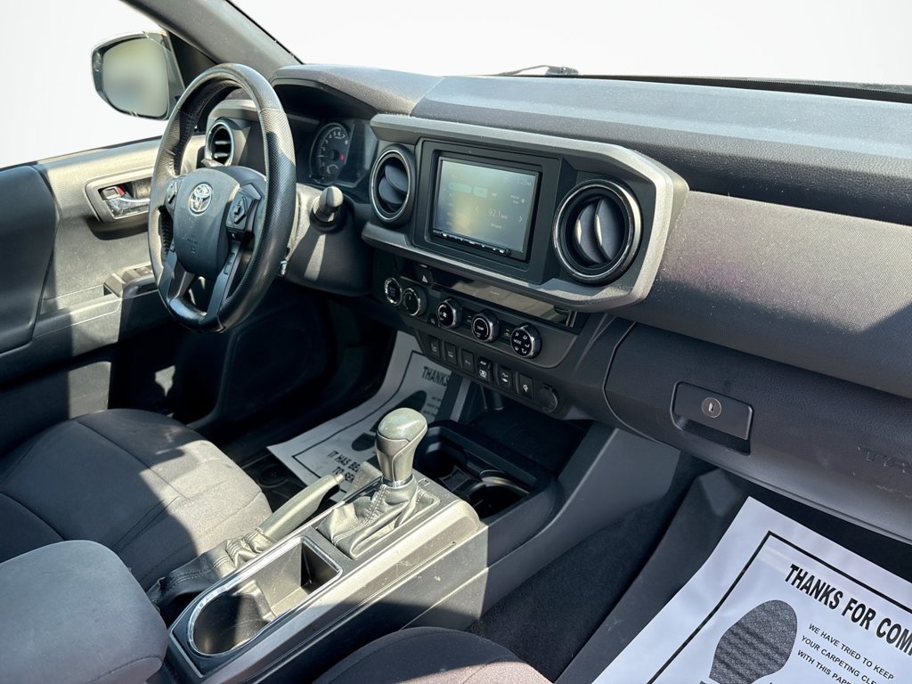 Used 2018 Toyota Tacoma TRD Off-Road w/ Technology Package AWD/4WD image 14