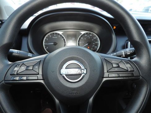 Used 2025 Nissan Kicks Play S FWD image 25