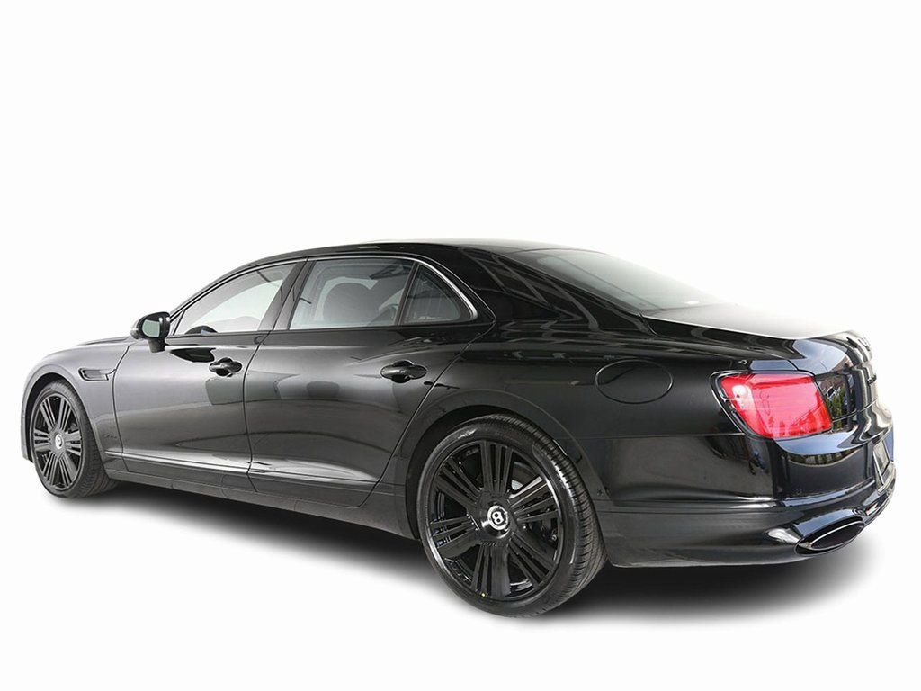 Used 2026 Bentley Flying Spur Azure AWD/4WD image 3