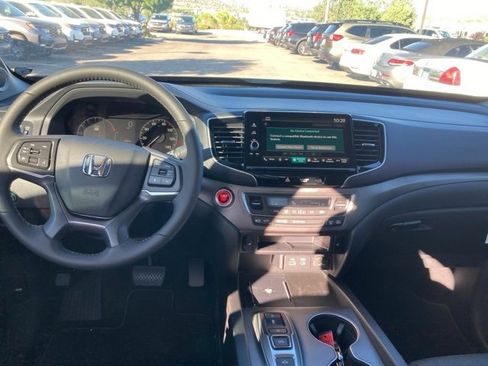 New 2025 Honda Ridgeline RTL image 9