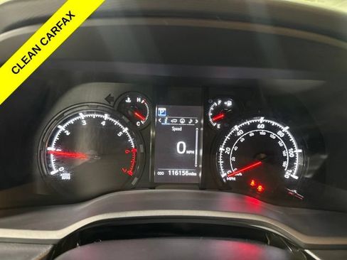 Used 2020 Toyota 4Runner SR5 Premium w/ Moonroof Package AWD/4WD image 18