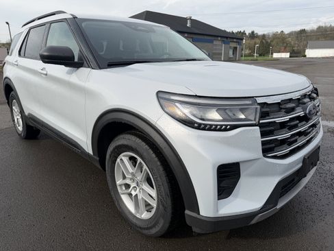 New 2026 Ford Explorer Active AWD/4WD image 1