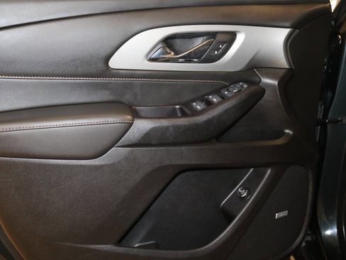 Used 2020 Chevrolet Traverse LT w/ LT Premium Package image 67