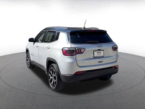 Used 2025 Jeep Compass Limited AWD/4WD image 11