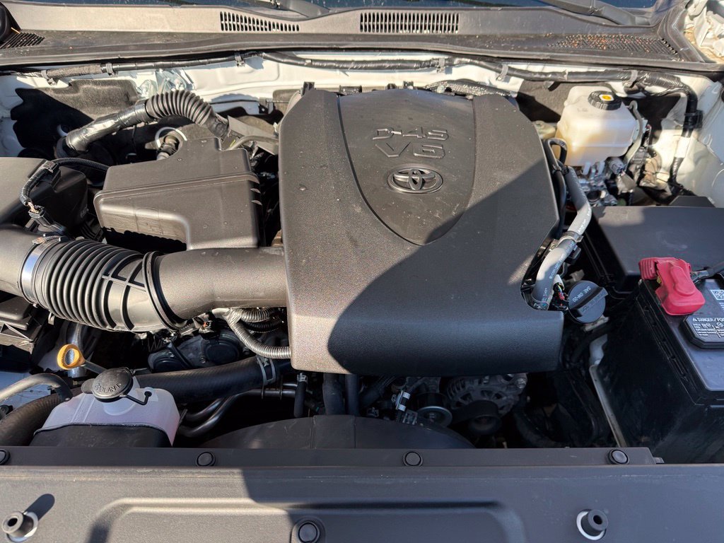 Used 2023 Toyota Tacoma TRD Off-Road AWD/4WD image 10