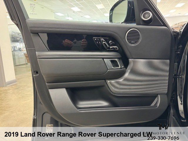 Used 2019 Land Rover Range Rover Long Wheelbase Supercharged AWD/4WD image 21