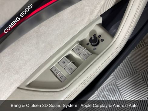 Used 2019 Audi e-tron Prestige w/ Prestige Package image 12