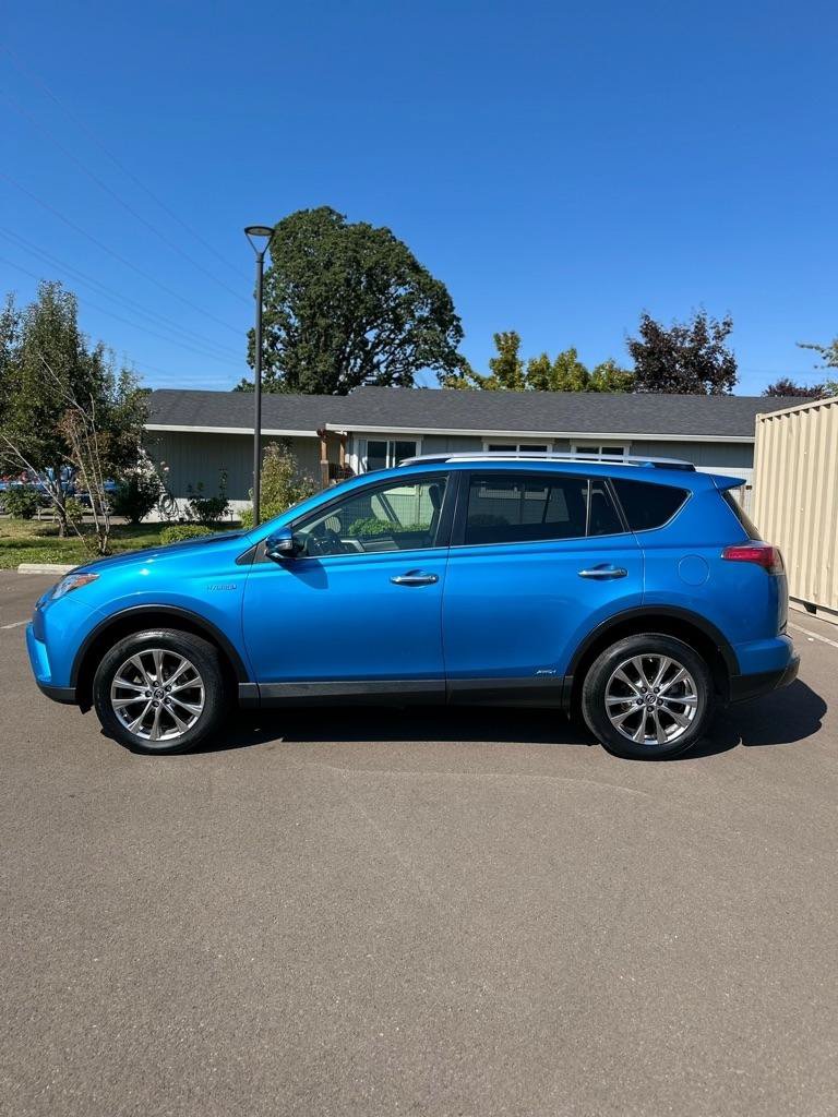 Used 2016 Toyota RAV4 Limited AWD/4WD image 8