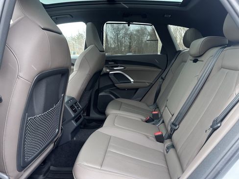 Used 2025 Audi Q5 Premium Plus image 19