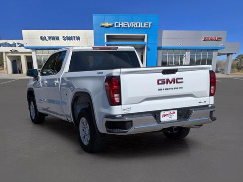 Certified 2024 GMC Sierra 1500 SLE image 12