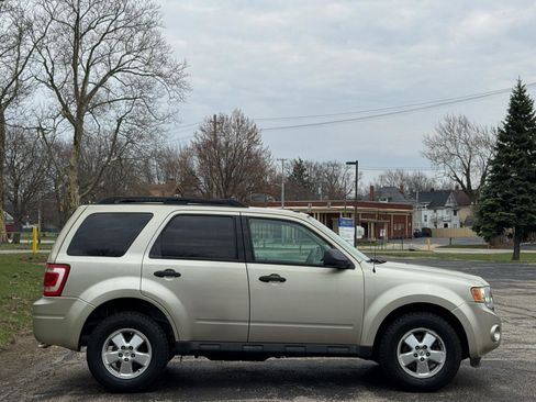 Used 2012 Ford Escape XLT image 9