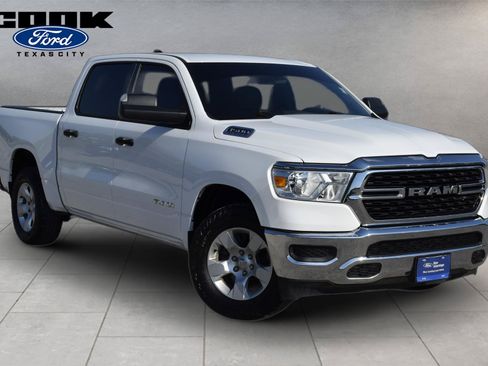Used 2024 RAM 1500 Big Horn w/ Trailer Tow Group AWD/4WD image 3