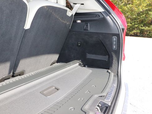 Used 2019 Volvo XC90 T8 Inscription w/ Advanced Package image 7