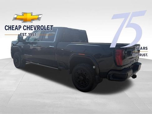 Used 2024 GMC Sierra 2500 Denali Ultimate AWD/4WD image 3