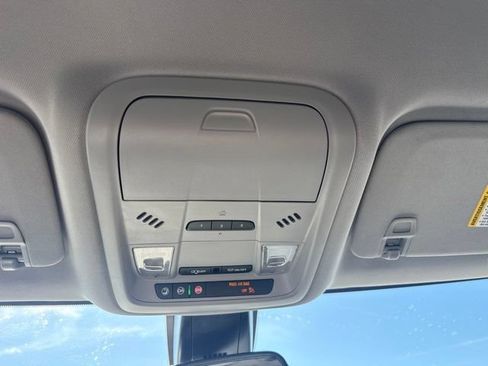 Used 2023 Chevrolet Blazer LT w/ Convenience Package FWD image 19