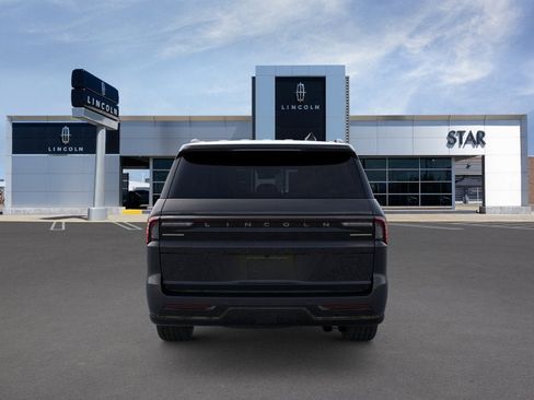 New 2026 Lincoln Navigator L Reserve AWD/4WD image 5