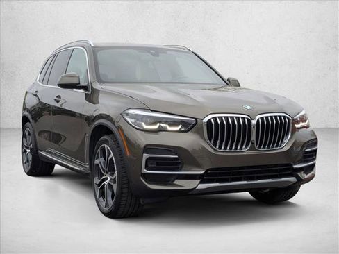 Certified 2023 BMW X5 sDrive40i w/ Parking Assistance Package image 3