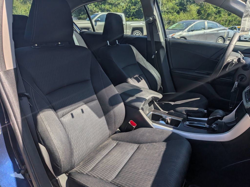 Used 2013 Honda Accord Sport image 26