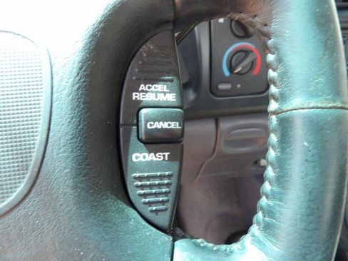 Used 1999 Dodge Ram 3500 Truck SLT image 18