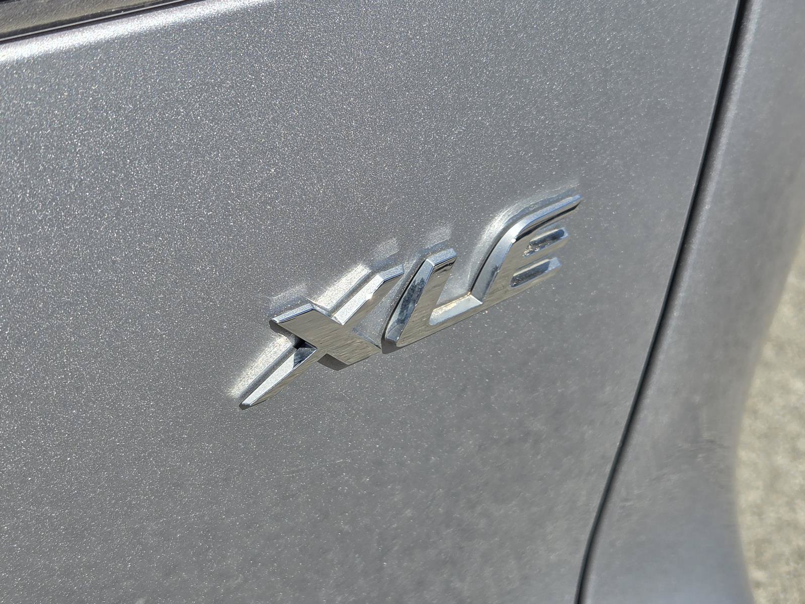 Used 2026 Toyota Corolla Cross XLE w/ Convenience Package FWD image 8