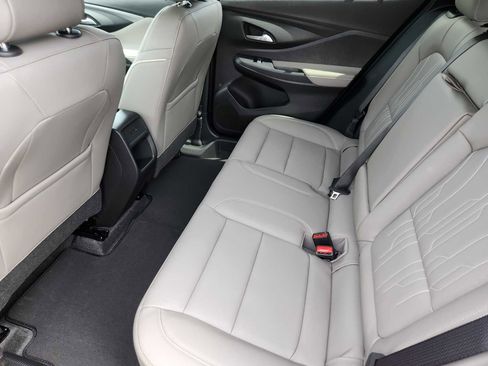 New 2025 Buick Envista Avenir image 8