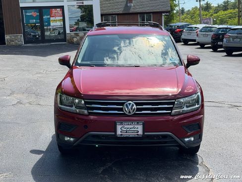 Used 2018 Volkswagen Tiguan SE AWD/4WD image 30