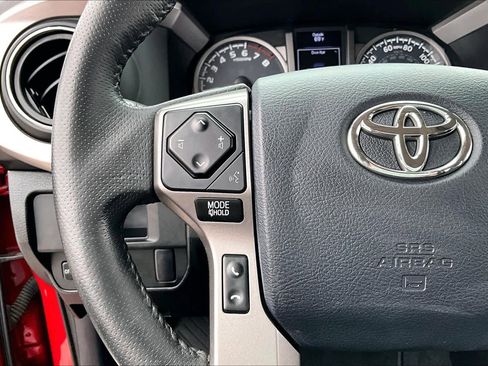 Used 2017 Toyota Tacoma SR5 image 24