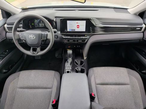 Certified 2025 Toyota Camry LE image 27