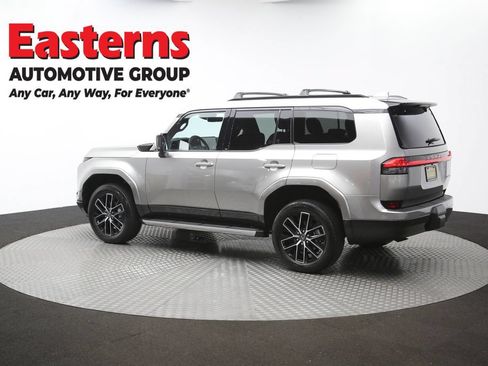 Used 2024 Lexus GX 550 w/ Cold Area Package AWD/4WD image 68