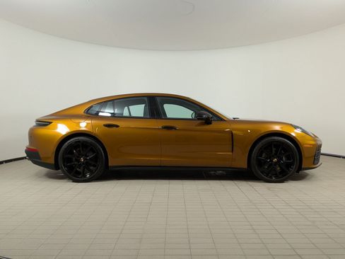 Certified 2024 Porsche Panamera image 8