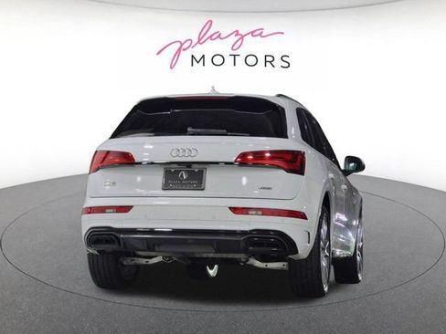 Certified 2025 Audi Q5 2.0T Premium w/ Convenience Plus Package AWD/4WD image 5