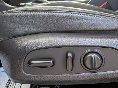 Used 2020 Buick Encore GX Preferred w/ Cold Weather Comfort Package AWD/4WD image 12