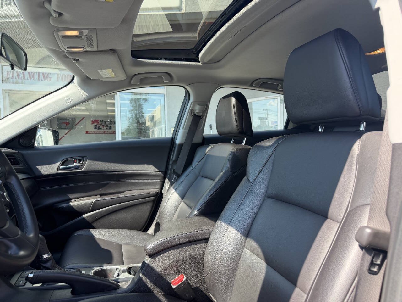 Used 2018 Acura ILX w/ Special Edition Package FWD image 17