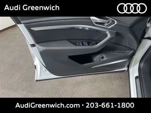 Used 2023 Audi e-tron Premium Plus w/ Premium Plus Package AWD/4WD image 14