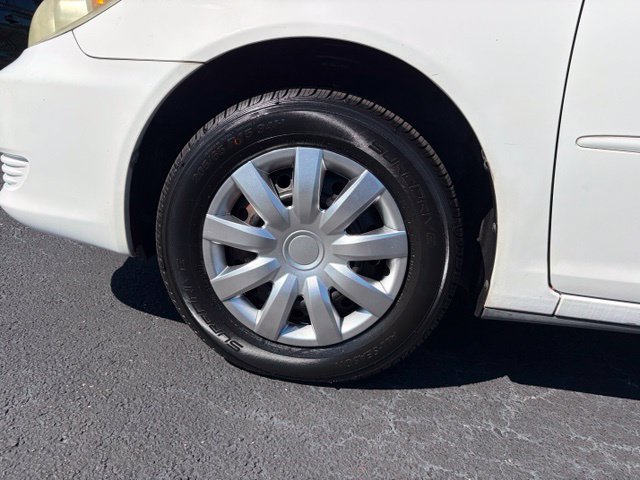 Used 2005 Toyota Camry LE FWD image 9