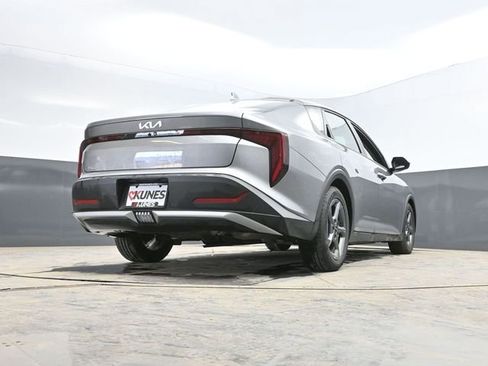Used 2025 Kia K4 LXS image 50