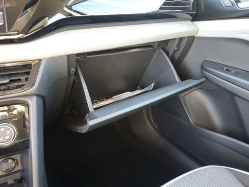 Used 2024 Volkswagen Taos S image 27