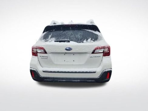 Used 2018 Subaru Outback 2.5i Premium image 6